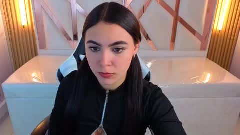 Scarlett online show from September 23, 1:38 pm