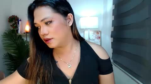    online show from February 4, 10:30 am