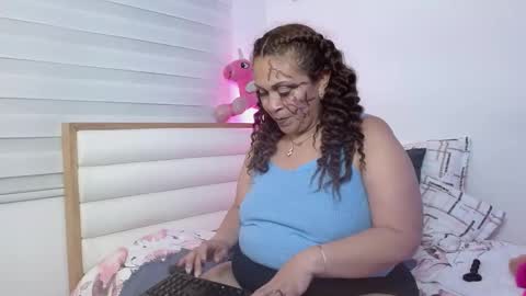 scarlettbooty online show from October 21, 1:54 am