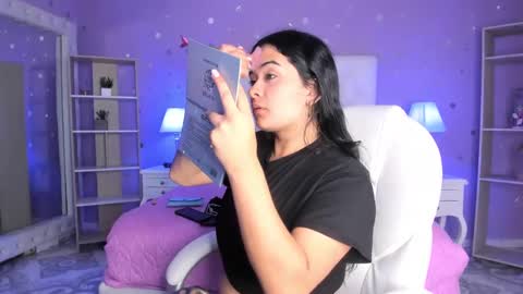 Scarlette  online show from September 24, 3:24 am