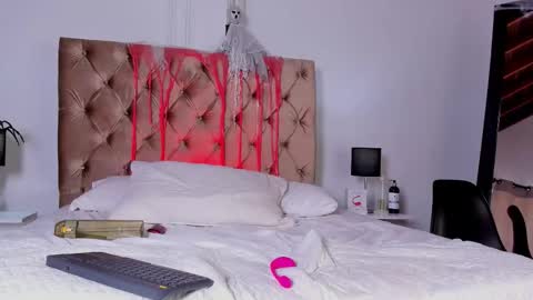 scarlett online show from October 31, 4:51 pm