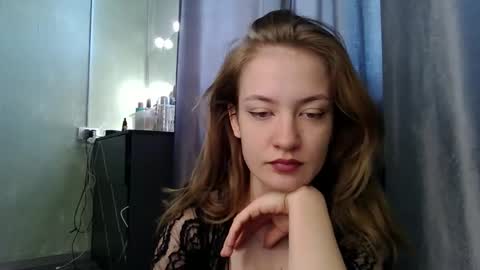 Elsa online show from May 25, 7:36 am