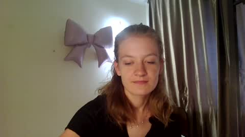 Elsa online show from July 21, 10:39 am