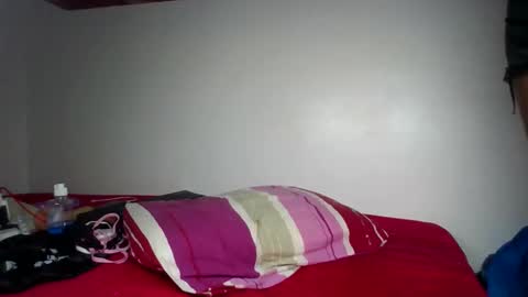 scentedfriction online show from November 5, 4:14 am