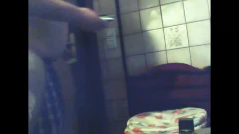 schnibschnab online show from November 19, 2:11 am