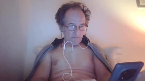 scotchwhieskie online show from November 27, 11:45 pm