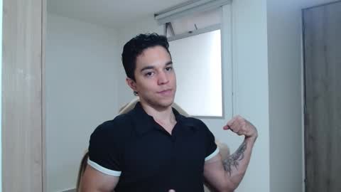 Snapshot of scott_brasher1 chatting on January 2, 6:56 pm Twitter Scott brasher1 Instagram Camiloestuardo2 online show from January 2, 6:56 pm