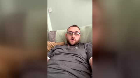 StraightScouse online show from February 14, 11:24 am