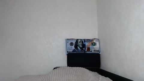 scratc_h online show from April 19, 7:31 am