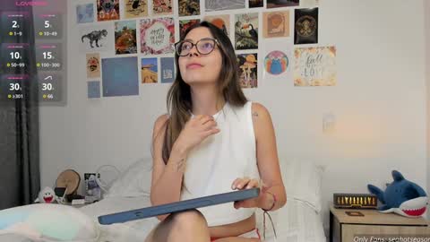 Aria Independent model online show from January 23, 4:19 am