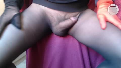 seamlessly online show from February 18, 12:17 pm