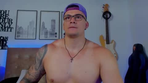 Snapshot of sean_carrera69 chatting on September 17, 3:10 am Sean Carrera online show from September 17, 3:10 am