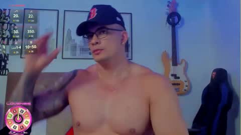 Snapshot of sean_carrera69 chatting on October 2, 3:27 am Sean Carrera online show from October 2, 3:27 am