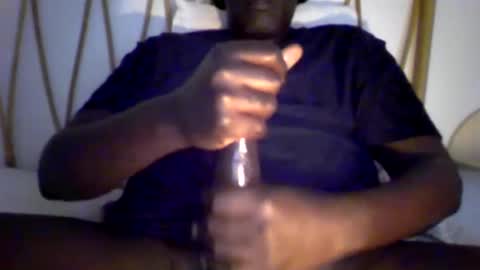 Snapshot of seanbaptiste chatting on October 7, 8:32 am Idris online show from October 7, 8:32 am