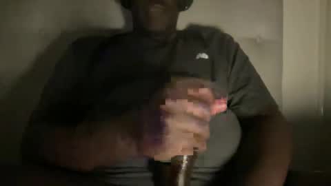 Snapshot of seanbaptiste chatting on December 1, 11:29 pm Idris online show from December 1, 11:29 pm