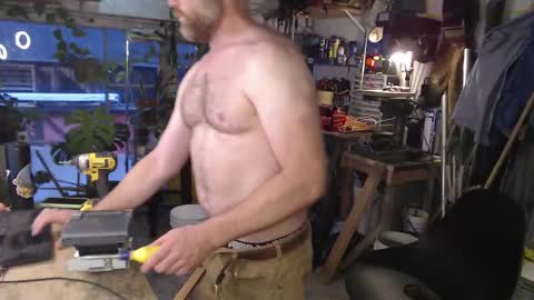 Seattlemanwhore online show from September 29, 3:00 pm