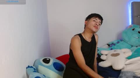 sebas_fire4 online show from April 9, 1:09 am