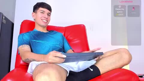 sebas_hall_ online show from November 7, 2:25 am