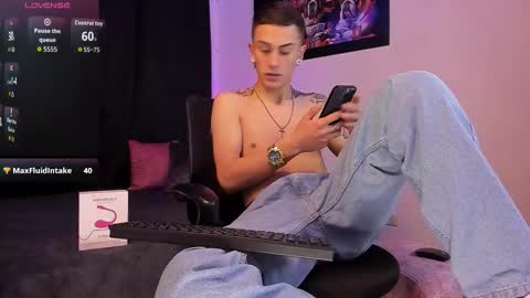 Sebastian online show from September 25, 4:41 am