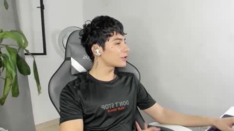 sebastian online show from January 19, 3:11 pm