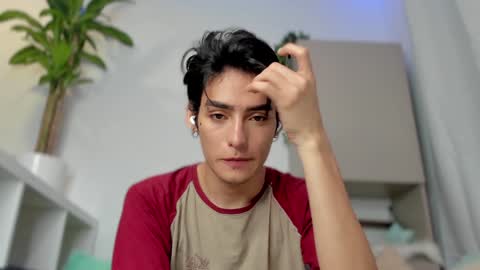 sebastian online show from January 9, 4:30 am