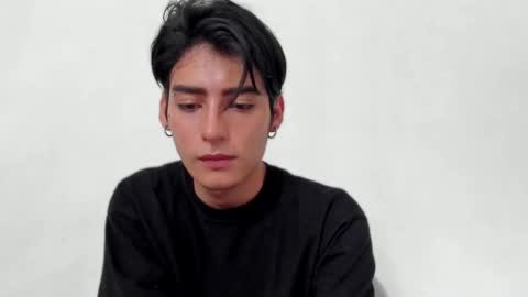 sebastian online show from December 4, 5:27 pm