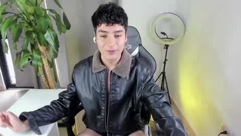 sebastian online show from February 24, 4:10 pm