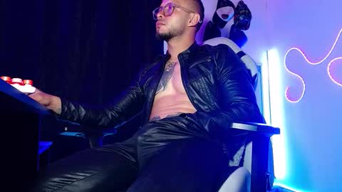 Sebastian online show from March 9, 2:16 am