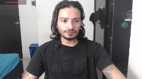 sebastian_96_ online show from January 1, 9:52 pm