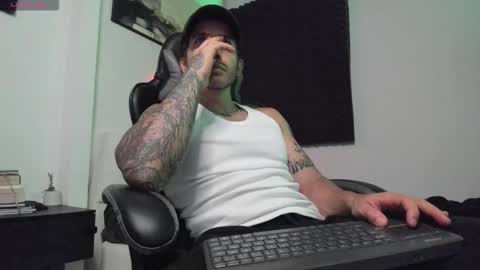 Lucian Sinclair online show from February 25, 3:43 am