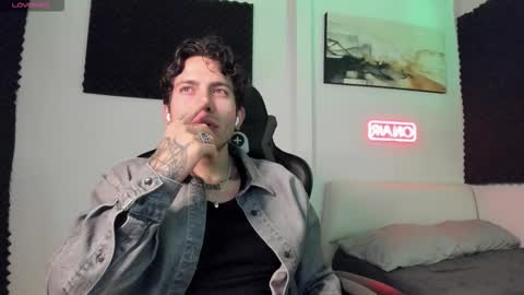 Lucian Sinclair online show from February 15, 1:30 am