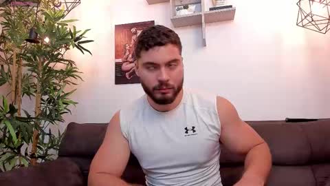 Instagram jeanpaulfit  online show from November 11, 11:51 pm