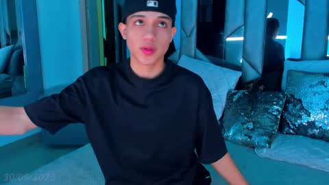 Snapshot of sebax_00 chatting on September 30, 8:30 pm Sebastian online show from September 30, 8:30 pm