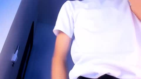 Sebastian online show from February 16, 8:29 pm