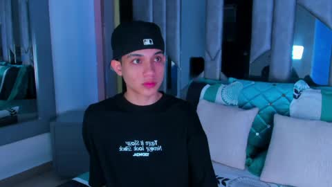 Sebastian online show from March 29, 8:32 pm