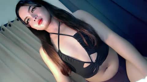 kwen online show from October 11, 6:44 pm