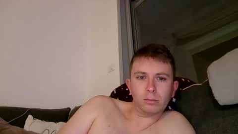 Snapshot of secretboy33 chatting on October 10, 5:52 pm Secretboy33 online show from October 10, 5:52 pm