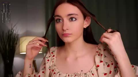 Lily online show from January 12, 11:39 am