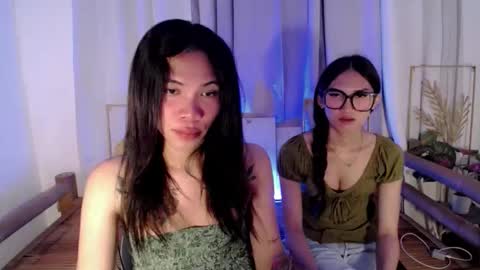 seductive_kimxxx online show from April 9, 6:19 am