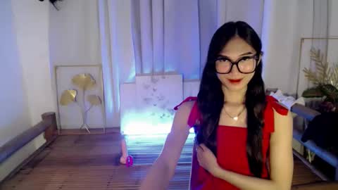 seductive_kimxxx online show from March 25, 11:44 pm