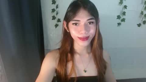 Snapshot of seductive_nessie chatting on October 17, 12:42 pm seductive_nessie online show from October 17, 12:42 pm