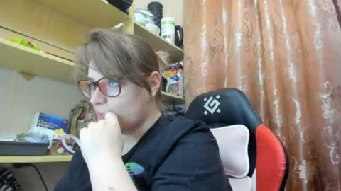 seductive_she_wolf online show from April 20, 6:44 pm