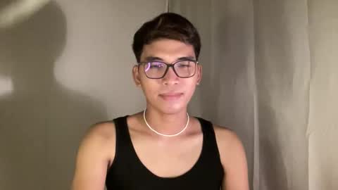 Snapshot of seductive_william chatting on September 30, 10:37 am William online show from September 30, 10:37 am