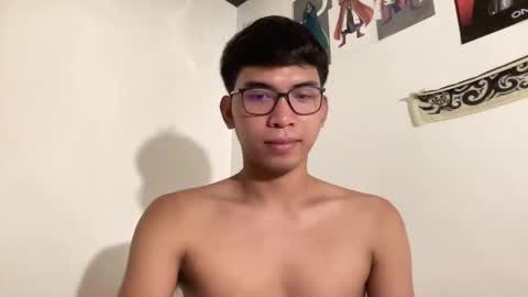 Snapshot of seductive_william chatting on February 21, 3:32 pm William online show from February 21, 3:32 pm