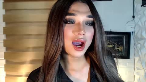 Deluxe online show from February 26, 10:27 am