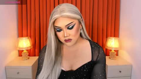 Natalie Mefford online show from February 26, 6:04 pm