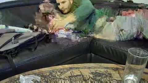 Snapshot of seeebi chatting on December 7, 7:32 am Sebastian online show from December 7, 7:32 am