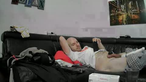 Snapshot of seeebi chatting on January 5, 7:07 am Sebastian online show from January 5, 7:07 am