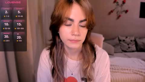 selectrra online show from October 25, 8:20 pm