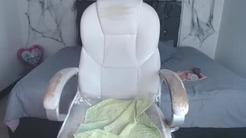 Selena online show from October 14, 3:15 pm